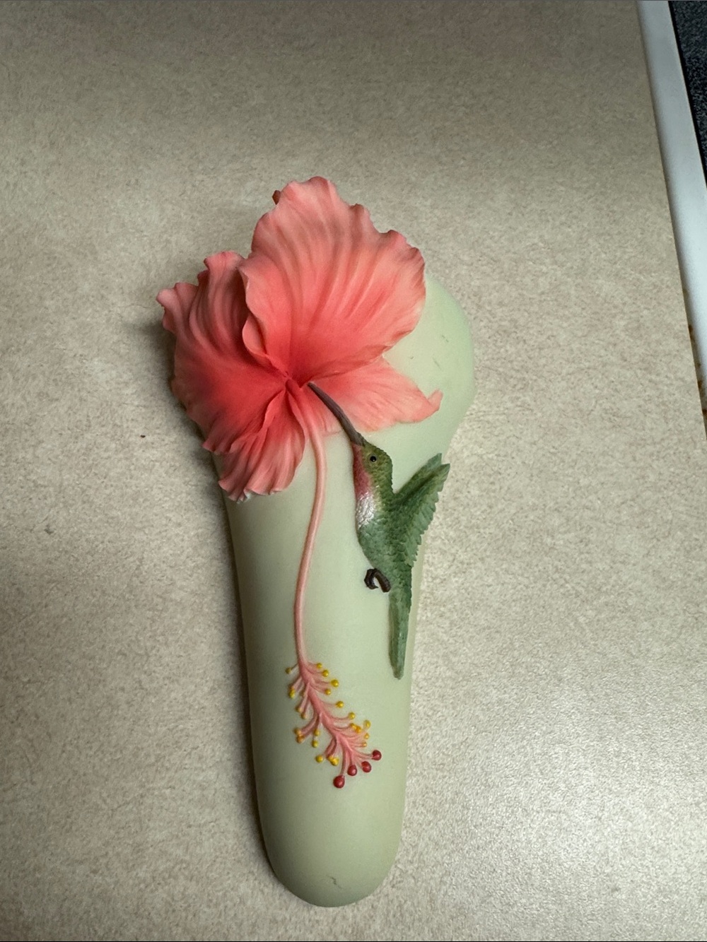 Wall pocket hummingbird - Picture 1 of 2